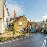 Holiday home 2 Bed In Robin Hoods Bay Oc-r100