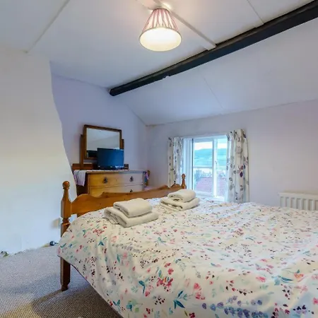 2 Bed In Robin Hoods Bay Oc-R100 Robin Hood's Bay