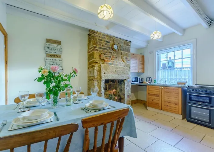 2 Bed In Robin Hoods Bay Oc-r100 Dom wakacyjny *