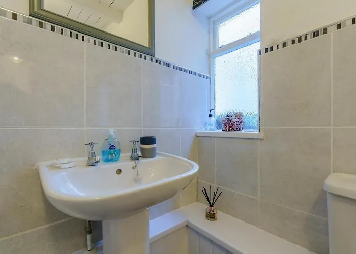 2 Bed In Robin Hoods Bay Oc-r100 Robin Hood's Bay