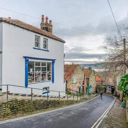 度假居 2 Bed In Robin Hoods Bay Oc-R100 *